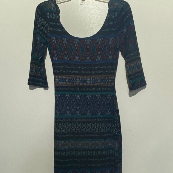 Try ! This Dresses & Skirts - Try ! This Womens Multicolor Aztec Scoop Neck 3/4 Sleeve Bodycon Dress Small NWT